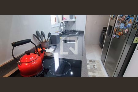 Apartamento à venda com 84m², 2 quartos e 2 vagasCozinha