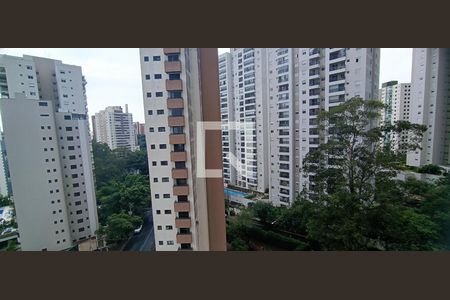 Apartamento à venda com 84m², 2 quartos e 2 vagasVista da Suíte 2