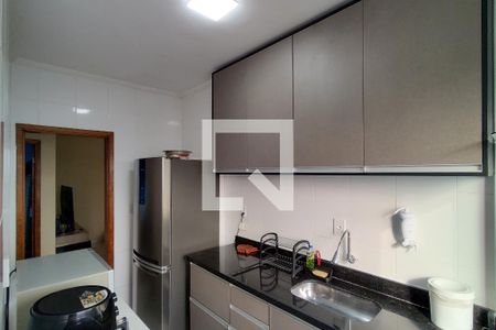 Cozinha de apartamento para alugar com 2 quartos, 64m² em Boqueirão, Praia Grande