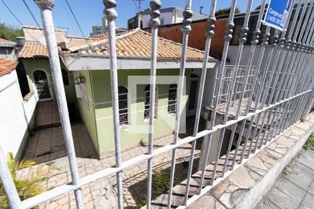 Casa à venda com 150m², 4 quartos e sem vaga Casa à venda com 150m², 4 quartos e sem vagaFachada