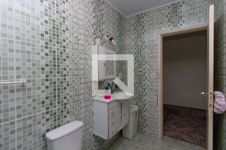 Casa à venda com 150m², 4 quartos e sem vaga Casa à venda com 150m², 4 quartos e sem vagaBanheiro 2