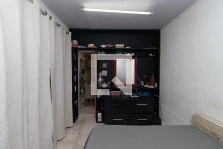 Casa à venda com 150m², 4 quartos e sem vaga Casa à venda com 150m², 4 quartos e sem vagaQuarto 4