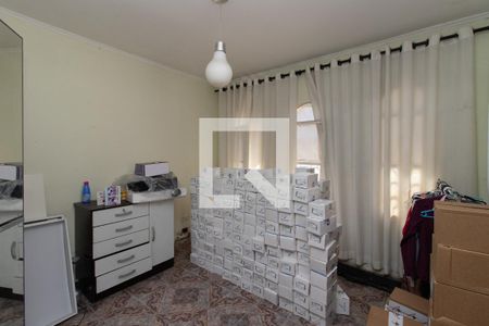 Casa à venda com 150m², 4 quartos e sem vaga Casa à venda com 150m², 4 quartos e sem vagaQuarto 2