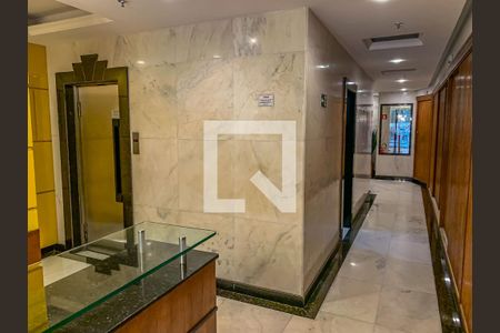 Apartamento à venda com 78m², 2 quartos e sem vaga Apartamento à venda com 78m², 2 quartos e sem vagaHall de entrada