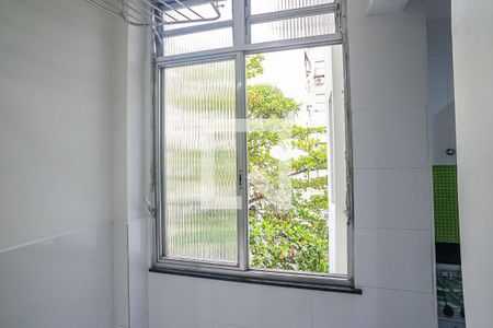 Apartamento à venda com 78m², 2 quartos e sem vaga Apartamento à venda com 78m², 2 quartos e sem vagaDetalhe da area de serviço