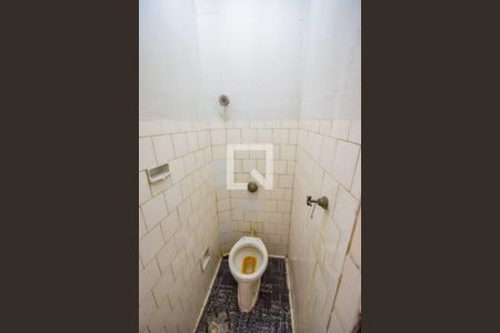 Apartamento à venda com 60m², 3 quartos e sem vaga Apartamento à venda com 60m², 3 quartos e sem vagaBanheiro de Serviço