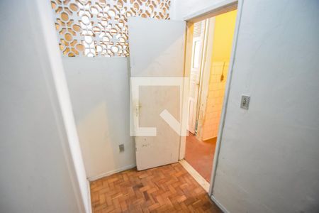 Apartamento à venda com 60m², 3 quartos e sem vaga Apartamento à venda com 60m², 3 quartos e sem vagaQuarto de Serviço