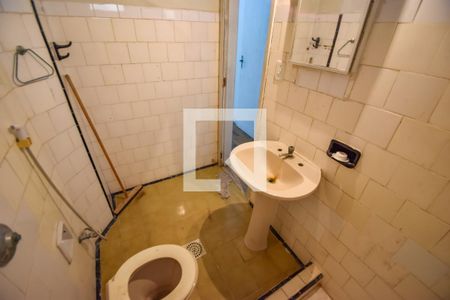 Apartamento à venda com 60m², 3 quartos e sem vaga Apartamento à venda com 60m², 3 quartos e sem vagaBanheiro Social