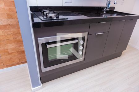 Sala/Cozinha e Área de Serviço de apartamento à venda com 1 quarto, 32m² em Vila Penteado, São Paulo