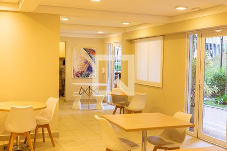 Apartamento à venda com 32m², 1 quarto e sem vagaÁrea comum - Salão de festas