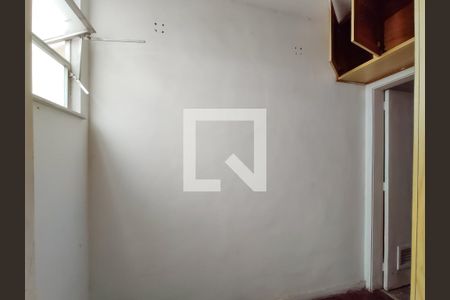 Apartamento à venda com 65m², 2 quartos e 2 vagas Apartamento à venda com 65m², 2 quartos e 2 vagasQuarto de Serviço