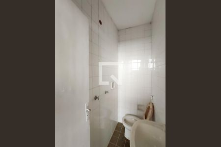 Apartamento à venda com 65m², 2 quartos e 2 vagas Apartamento à venda com 65m², 2 quartos e 2 vagasBanheiro de serviço