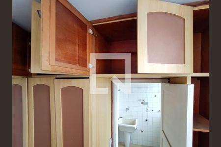 Apartamento à venda com 65m², 2 quartos e 2 vagas Apartamento à venda com 65m², 2 quartos e 2 vagasQuarto de Serviço