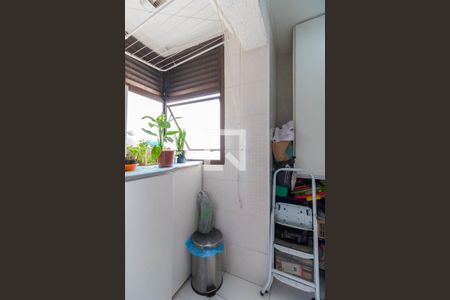 Apartamento para alugar com 80m², 3 quartos e 1 vagaÁrea de Serviço