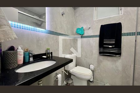 Apartamento à venda com 73m², 2 quartos e 1 vaga Apartamento à venda com 73m², 2 quartos e 1 vagaBanheiro