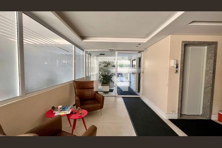 Apartamento à venda com 73m², 2 quartos e 1 vaga Apartamento à venda com 73m², 2 quartos e 1 vagaHall de entrada