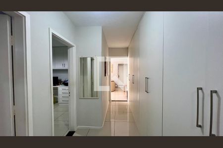 Apartamento à venda com 73m², 2 quartos e 1 vaga Apartamento à venda com 73m², 2 quartos e 1 vagaCorredor