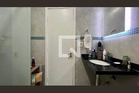 Apartamento à venda com 73m², 2 quartos e 1 vaga Apartamento à venda com 73m², 2 quartos e 1 vagaBanheiro