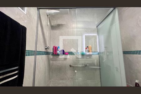 Apartamento à venda com 73m², 2 quartos e 1 vaga Apartamento à venda com 73m², 2 quartos e 1 vagaBanheiro