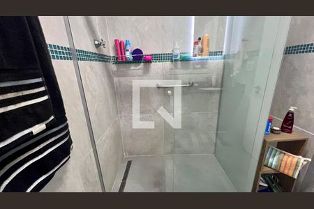 Apartamento à venda com 73m², 2 quartos e 1 vaga Apartamento à venda com 73m², 2 quartos e 1 vagaBanheiro