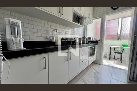 Apartamento à venda com 73m², 2 quartos e 1 vaga Apartamento à venda com 73m², 2 quartos e 1 vagaCozinha