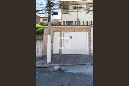Casa à venda com 163m², 3 quartos e 2 vagasFachada
