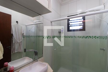 Casa à venda com 163m², 3 quartos e 2 vagasBanheiro Social