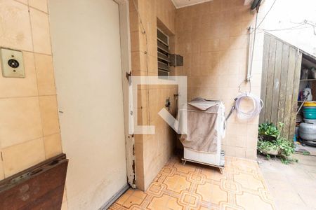 Casa à venda com 180m², 2 quartos e 2 vagas Casa à venda com 180m², 2 quartos e 2 vagasÁrea de serviço