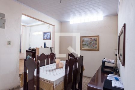 Casa à venda com 525m², 4 quartos e sem vaga Casa à venda com 525m², 4 quartos e sem vagaSala de Jantar