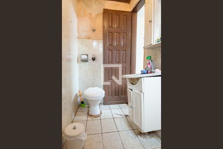 Casa à venda com 525m², 4 quartos e sem vaga Casa à venda com 525m², 4 quartos e sem vagaBanheiro Social 2