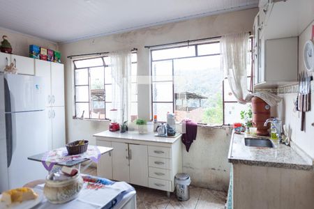 Casa à venda com 525m², 4 quartos e sem vaga Casa à venda com 525m², 4 quartos e sem vagaCozinha