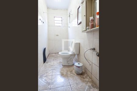 Casa à venda com 525m², 4 quartos e sem vaga Casa à venda com 525m², 4 quartos e sem vagaBanheiro Social 1