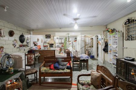 Casa à venda com 360m², 3 quartos e 2 vagasÁrea - casa 1