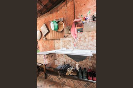 Casa à venda com 360m², 3 quartos e 2 vagasÁrea de Serviço casa 1