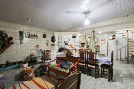 Casa à venda com 360m², 3 quartos e 2 vagasÁrea - casa 1