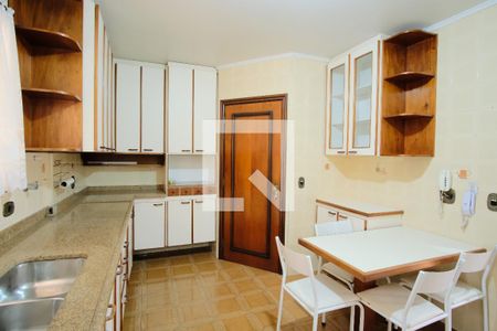 Apartamento para alugar com 130m², 3 quartos e 2 vagasCozinha