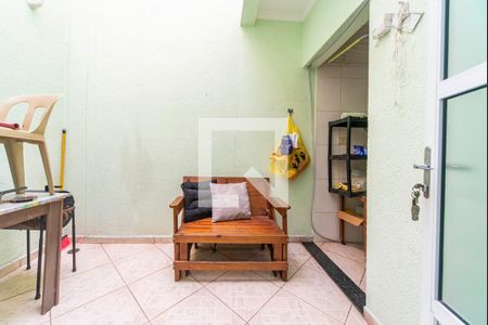 Casa de condomínio à venda com 140m², 3 quartos e 3 vagasQuintal Interno