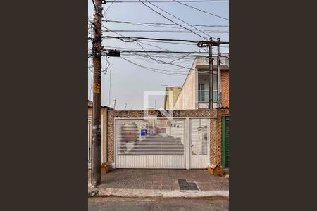 Casa de condomínio à venda com 140m², 3 quartos e 3 vagasFachada