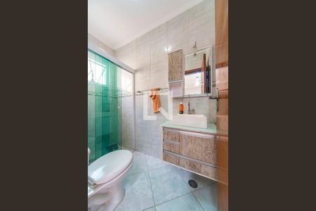 Casa de condomínio à venda com 140m², 3 quartos e 3 vagasBanheiro do Quarto 3