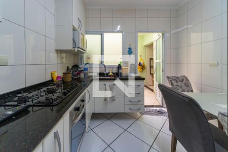 Casa de condomínio à venda com 140m², 3 quartos e 3 vagasCozinha 