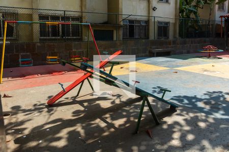 Apartamento para alugar com 45m², 2 quartos e sem vagaÁrea comum - Parquinho