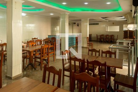 Apartamento para alugar com 45m², 2 quartos e sem vagaÁrea comum - Salão de festas