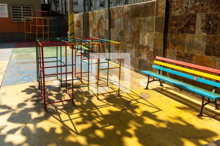 Apartamento para alugar com 45m², 2 quartos e sem vagaÁrea comum - Parquinho