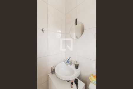 Casa de condomínio à venda com 64m², 2 quartos e 1 vagaSuíte 1