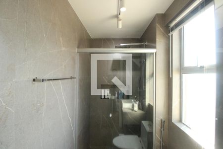 Apartamento à venda com 150m², 4 quartos e 3 vagasBanheiro 1