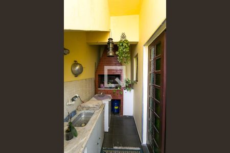 Casa para alugar com 170m², 3 quartos e 2 vagasÁrea comum - Churrasqueira