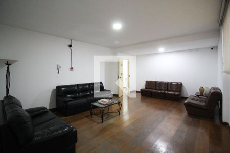 Apartamento à venda com 98m², 3 quartos e 1 vaga Apartamento à venda com 98m², 3 quartos e 1 vagaHall