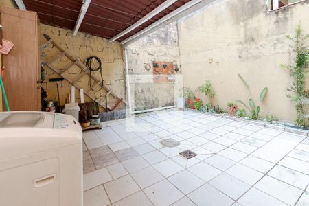 Casa à venda com 100m², 2 quartos e 2 vagasLavanderia