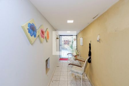 Casa à venda com 100m², 2 quartos e 2 vagasSaleta