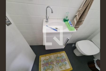 Casa à venda com 131m², 4 quartos e 4 vagasLavabo